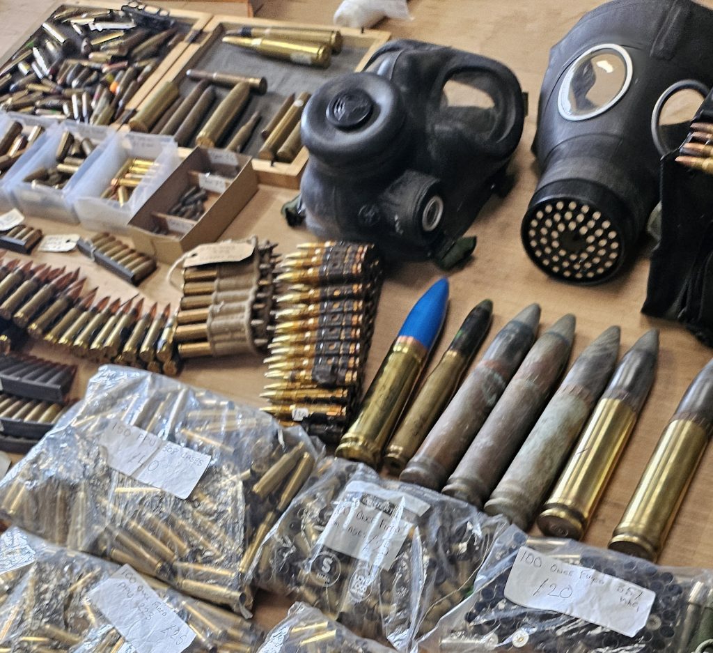 Military Market outside Birmingham [phone vlog]